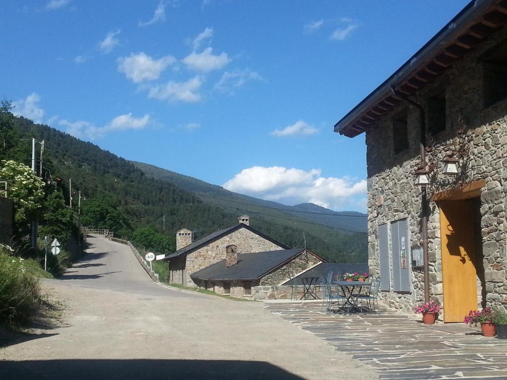 Hostal Cal Pastor Fornells de la Montaña Exterior foto